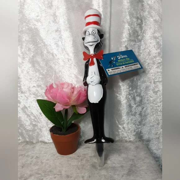 Dr. Seuss The Cat In The Hat Novelty Pen  NWT - Picture 3 of 3